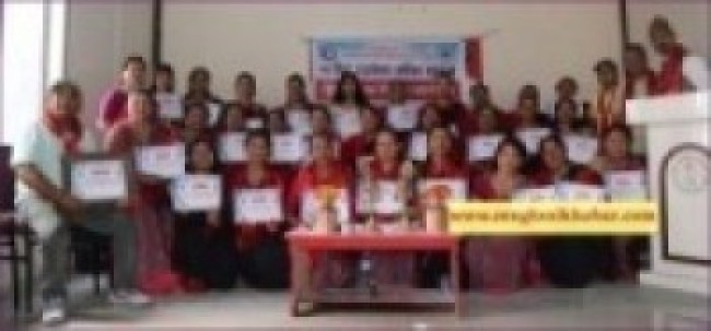 गोकर्णेश्वर ८ मा १५ दिने उद्घोषण तालिम समापन तथा डस्टबिन बितरण कार्यक्रम सम्पन्न